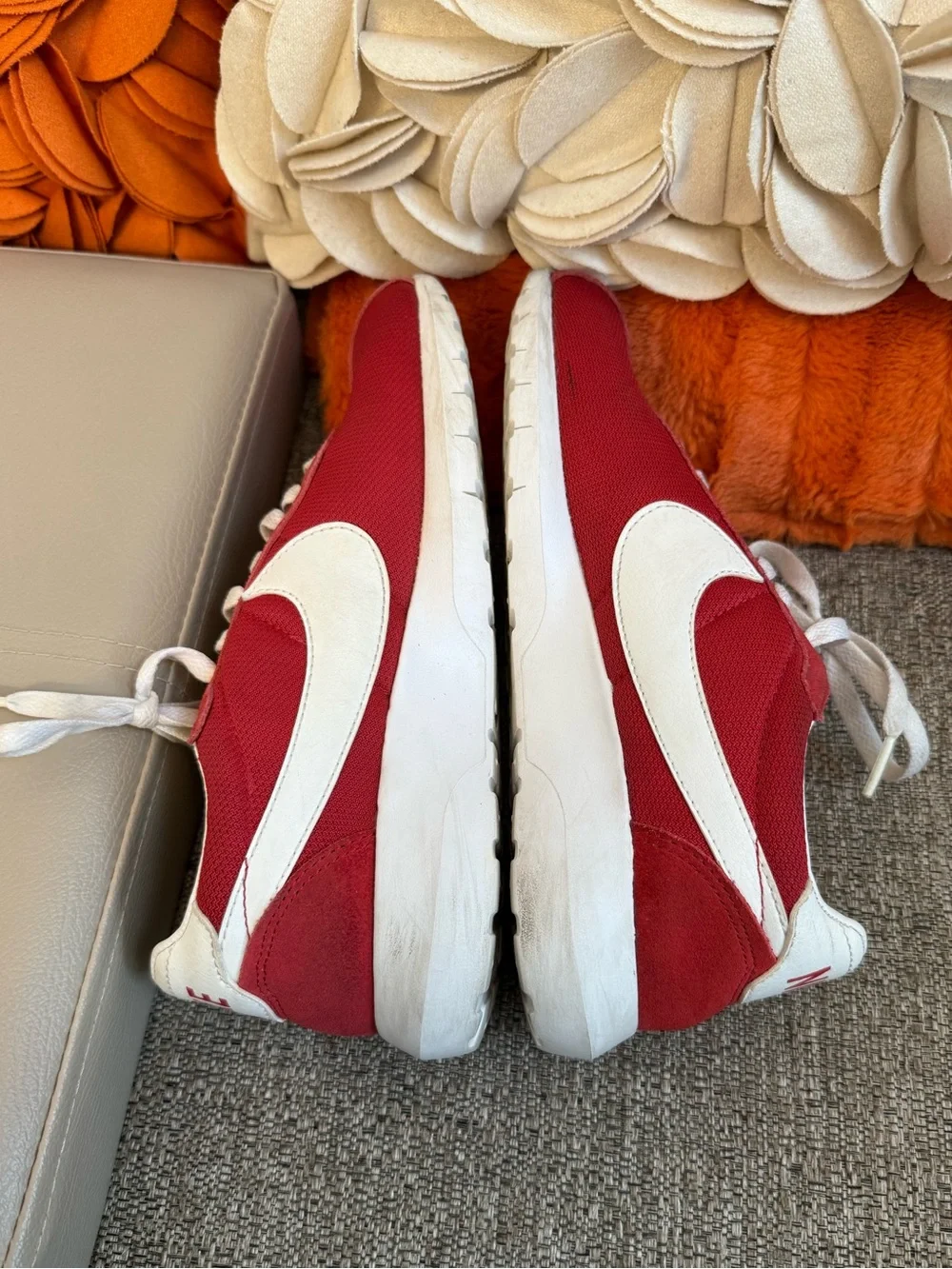 Nike women’s roshe